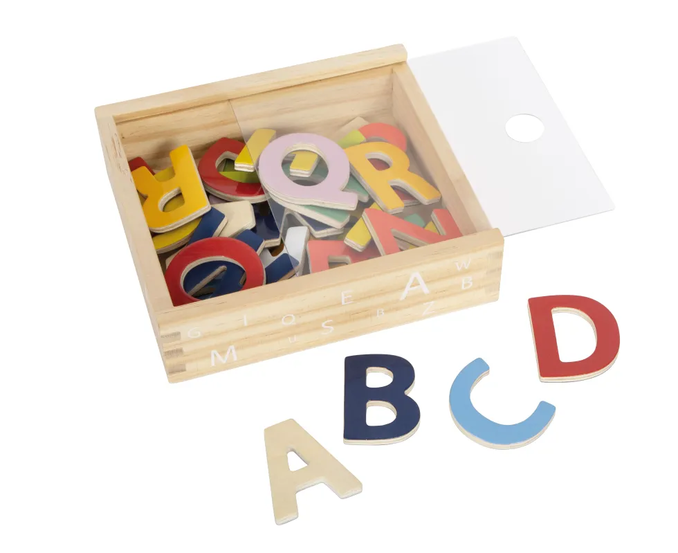 Bunte Magnetbuchstaben „Educate“