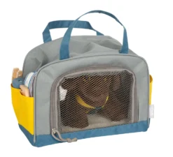 Hund mit Tasche und Pflege-Set