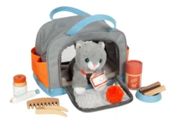 Katze mit Tasche und Pflege-Set