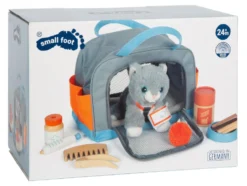 Katze mit Tasche und Pflege-Set