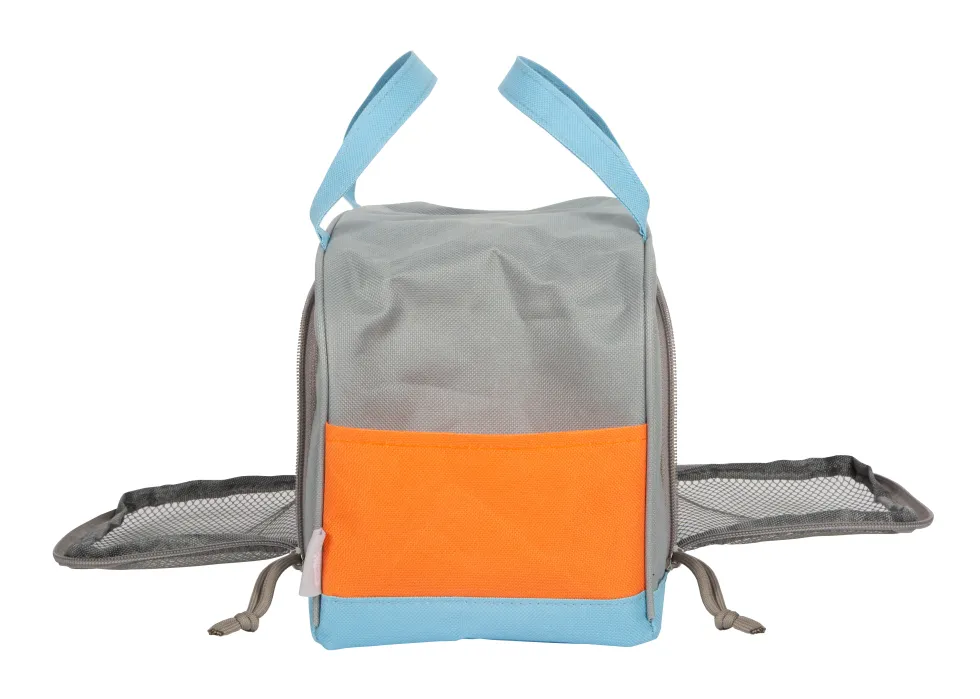 Katze mit Tasche und Pflege-Set