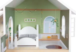 Puppenhaus mit Dachterrasse