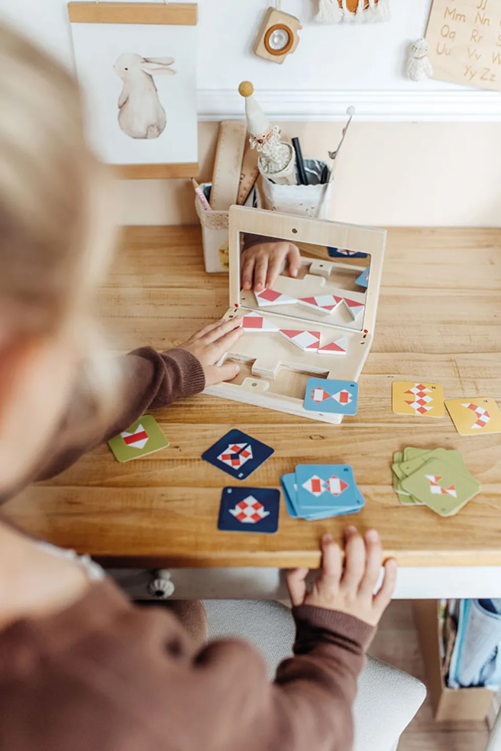 Symmetriespiel mit Spiegel „Educate“